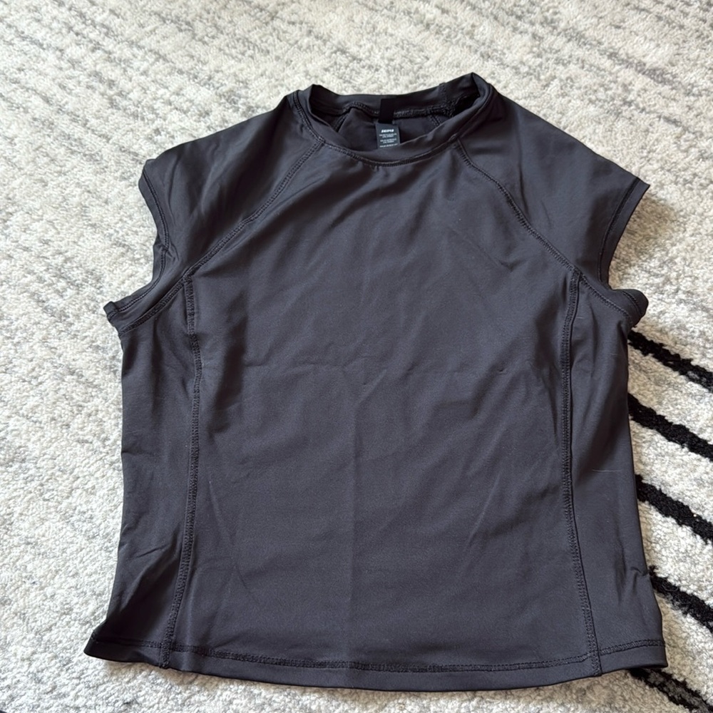 SKIMS SIGNATURE SWIM RAGLAN T-SHIRT - onyx
